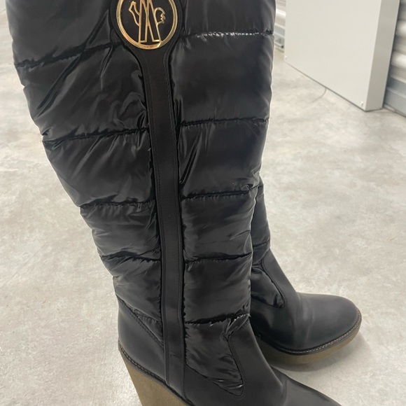 Winter boots that are perfect for ski vacation !!! - Picture 4 of 6